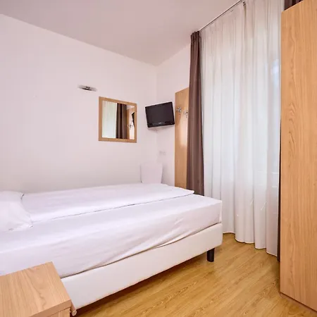 Geier Hotel Torbole Sul Garda